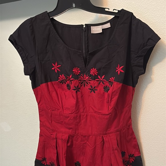 EShakti women’s dress Sz 10 Red & Black Color-block Flowers pockets Cotton NWOT - Picture 2 of 8